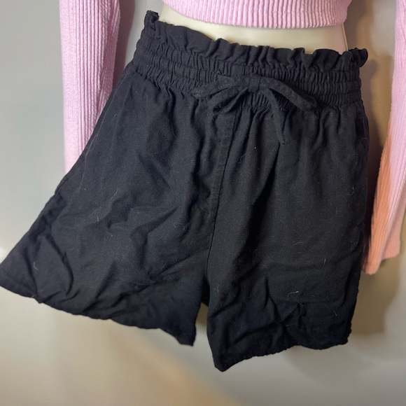 Ardene black high waisted shorts - Picture 1 of 2
